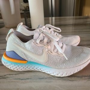 Size 8 Nike Women's Epic React Flynit2 running shoes